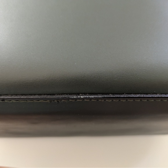 Green Leather Bucket bag - Picture 6 of 6